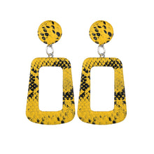 Load image into Gallery viewer, Animal Print Earrings
