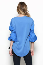 Load image into Gallery viewer, Round Neck With Puff 3/4 Sleeves
