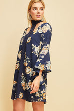 Load image into Gallery viewer, Floral Print V-Neck Navy
